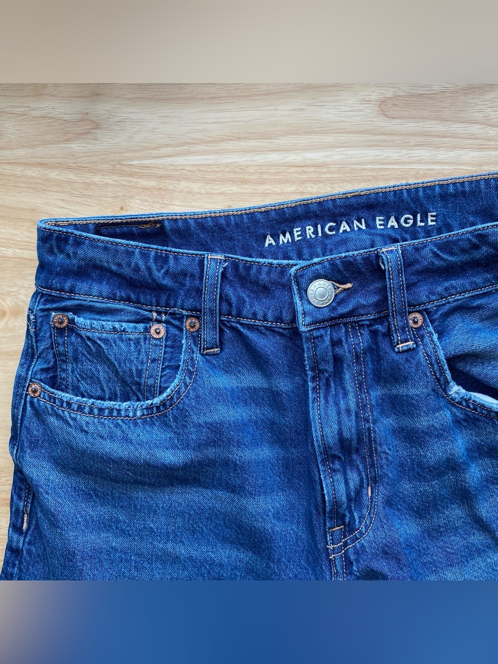 American Eagle high-rise wide leg jeans Size 2